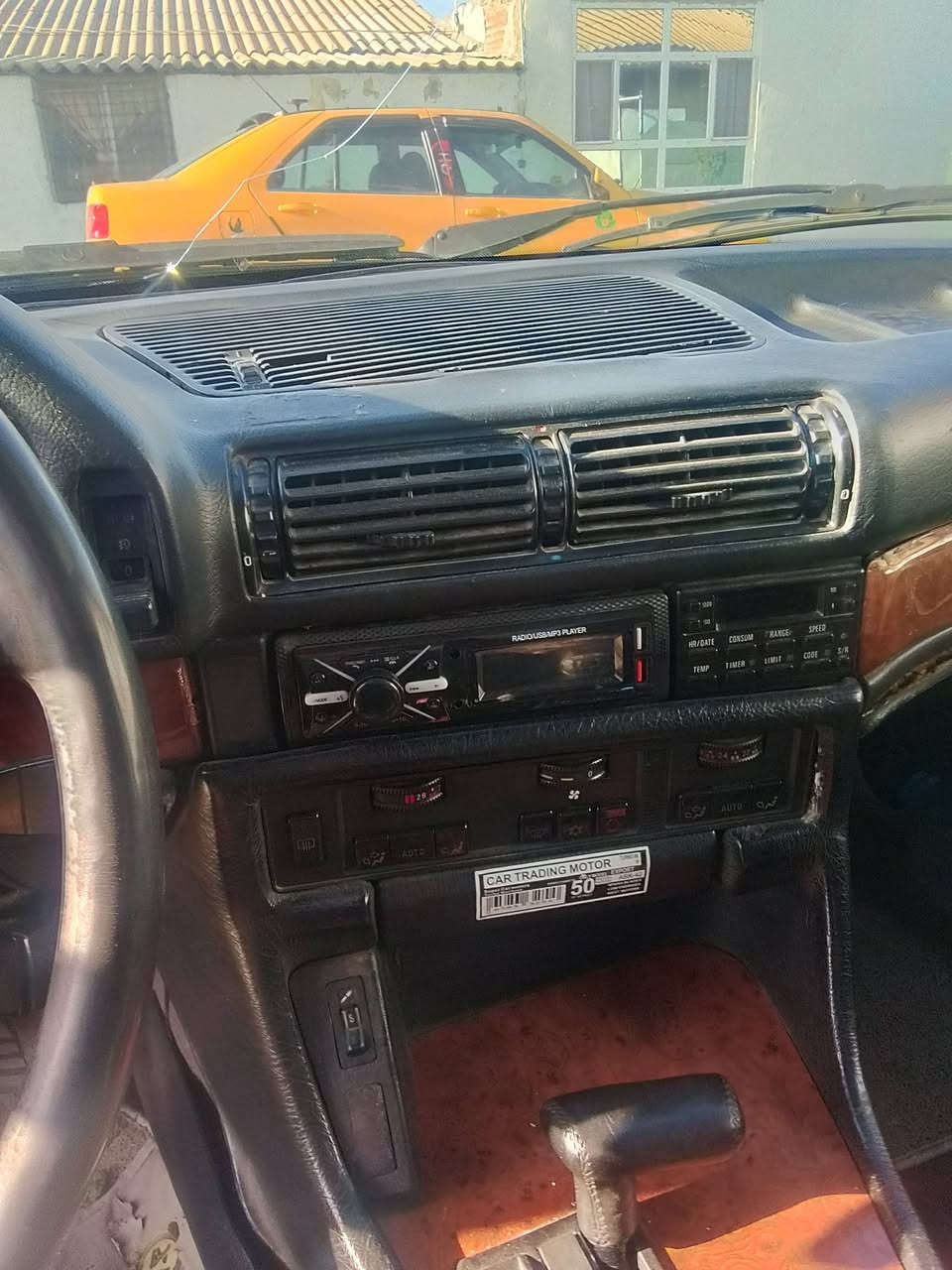 بي ام 735مكينه كير اوتوشرط كابون بيها تخم تايرات جدد ويل خليه جديد غرفتها نضيفه شرط لتحويل شراي يتصل او خاص *********** لسعر 33وبيها مجال للشراي
