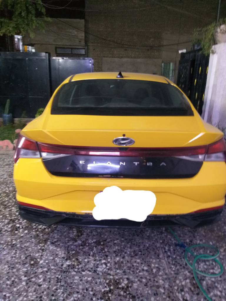 السلام عليكم:النترا ٢٢ للبيع بيهه جاملغ خلفي وطخات بسيطه السعر ١٥٠ رقم بغداد وساكن بالشرطه الرابعه *********** بغداد, العراق
