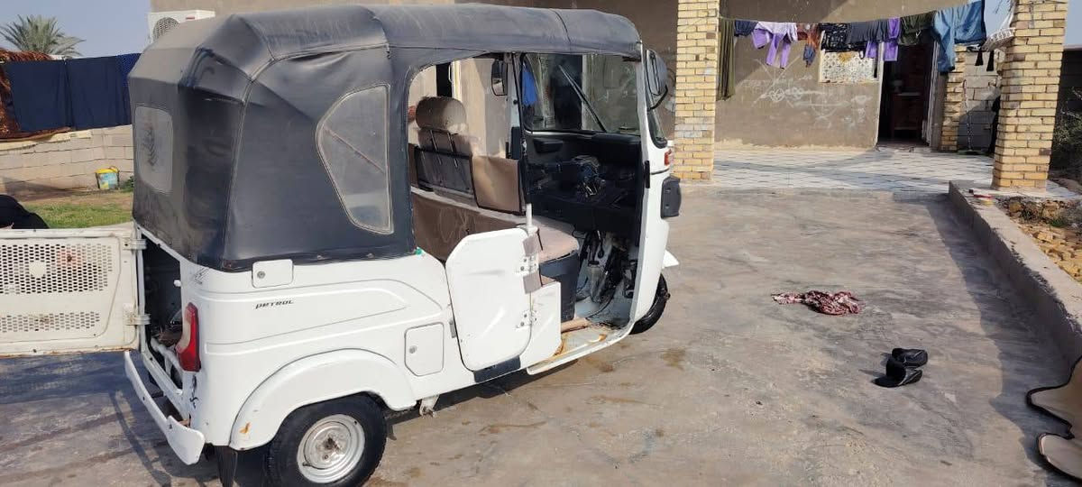 شباب السلام عليكم  تكتك للبيع  مكفول كفالة عامه    الموديل 21 شهر 12  رقم وسنويه ميسان   السعر 7 وبيها مجال قليل   الشراي يتصل بيه خير ويدلل***********
