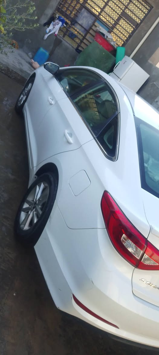 السلام عليكم سيارة سوناتا 17 بسمي اربيل الدولي صور الحادث موضحة بل المنشور السيارة جديدة ما بيهة اي نقص العنوان بغداد بسمايه بيهة 2 قطع صبغ رش اثر شخوط الرقم *********** السعر 105$ بغداد, العراق
