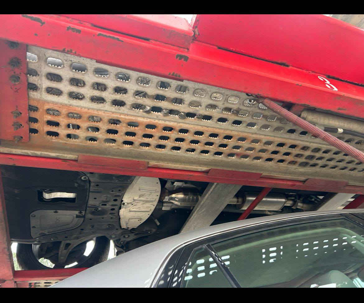 السلام عليكم K5 موديل 2024 مشحونه  إلى أم قصر السعر 115$ المحرك1600 تيربو ***********
