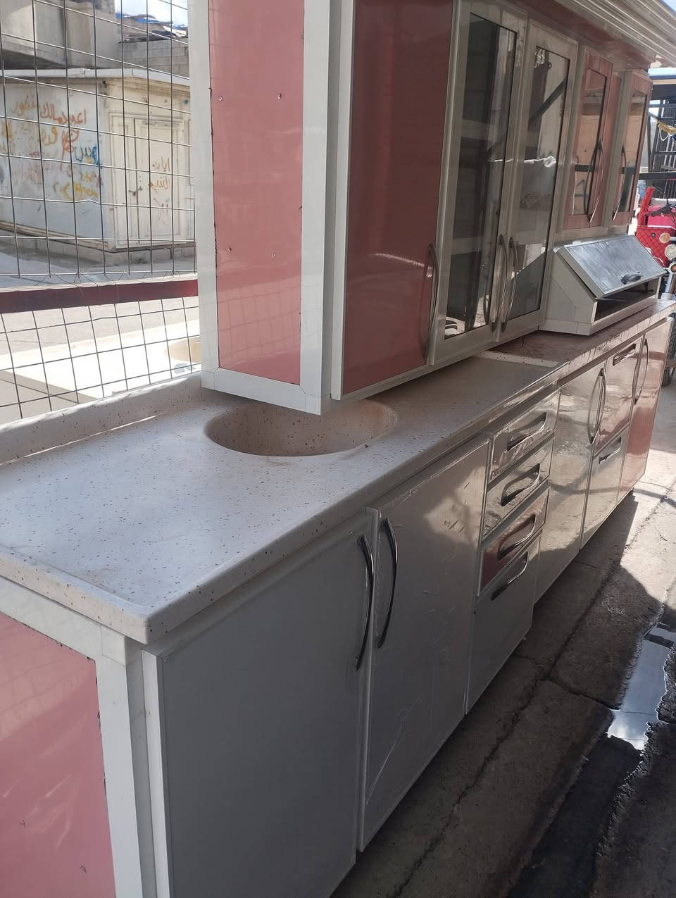 كاونتر تفصال اي عيب مابيه نضيف السعر 275 وبيه مجال الشراي يخابر ***********
