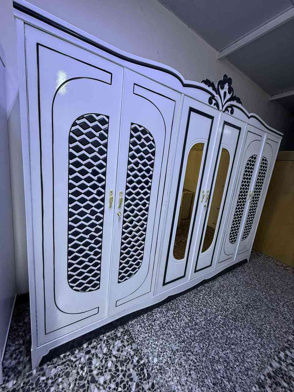 (تخفيضات نهاية شهر رمضان)
غرفه نوم صاج عراقي جديد شغل حديث تصميم تركي صبغ حراري ابيض حفر سينسي زاوية بارتفاع كنتور صومية السرير 6 أرجل بلوك اسود الشد و النقل مجاني داخل مناطق بغداد و يوجد خدمه توصيل لكل محافظات


**إذا كنت صاحب هذا الإعلان وتريد حذفه لأي سبب، رجاءا أرسل رسالة إلى الدعم الفني**