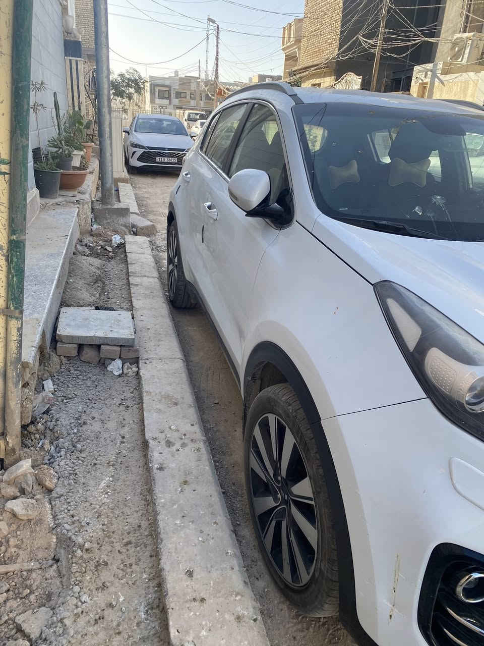 السلام عليكم
سيارة سبورتج كيا موديل ٢٠١٧ 

وارد خليجي 

اشارة بالمري 

مري شفط 

تحكمات ستيرن
***********
