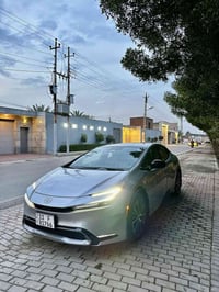 تويوتا  Prius 2024 limited فول مواصات حساس  رادارات  5 كامرات  بانورام...