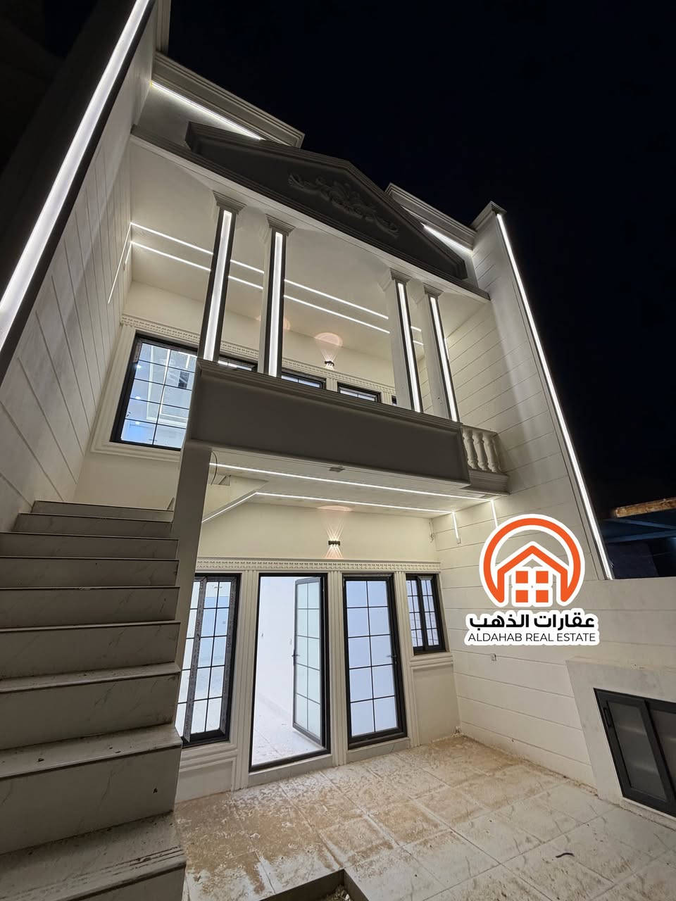 دار 160 م طابو صرف واجهه 6.50م  🔔

الموقع حي الواسطي خلف المعوقين شارع عريض 20 م📍الواجهه بأتجاه الشروق

يحتوي كل دار طابقين درج خارجي ⭐️

نظام دكت - مغربي - غاز - بوكسات - المنيوم 🔔

طابقين 
الارضي: كراج - حديقة صغيرة -استقبال - هول - مطبخ - غرفتين نوم - مجموعتين صحيات 

الطابق الثاني :استقبال - هول - مطبخ - غرفتين نوم - صحيات 

••••••••••••••••••••
للسعر علق بـ (تم او السعر ) ليصلك برسالة عبر الخاص تلقائياً ✉️
••••••••••••••••••••

نستقبل كافة عروضاتكم وطلباتكم 🏡 
لبيع - وشراء - وتأجير العـقـارات 

ملاحظة نتعامل بالعقارات الطابو صرف فقط 🔔
بأشراف قانوني 👨‍⚖️

مكتـــب الـــذهـــب للعـقار 
تأسس : 2004 

للأستعلام والاستفسار 
موقع المكتب : كركوك - حي الواسطي شارع اذاعة الرشيد مقابل قرطاسية دار الفجر 2 📍

***********
***********
***********
