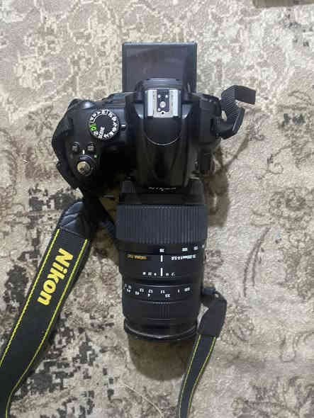 السلام عليكم كامرتين مع المعدات كاملات من كلاشي مكاني بصره قيم وخذ
