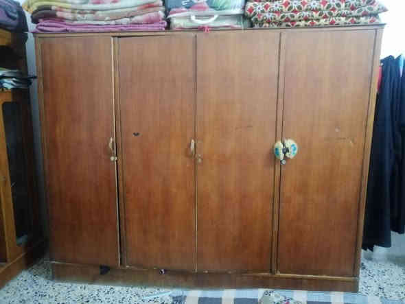 غرفت نوم مستعمله شغل قديم اصلي نضيفه حلوه 300وبيه مجال مكان نجف موقع حي نيسان شارع الشيوخ رقم تلفون *********** النجف
