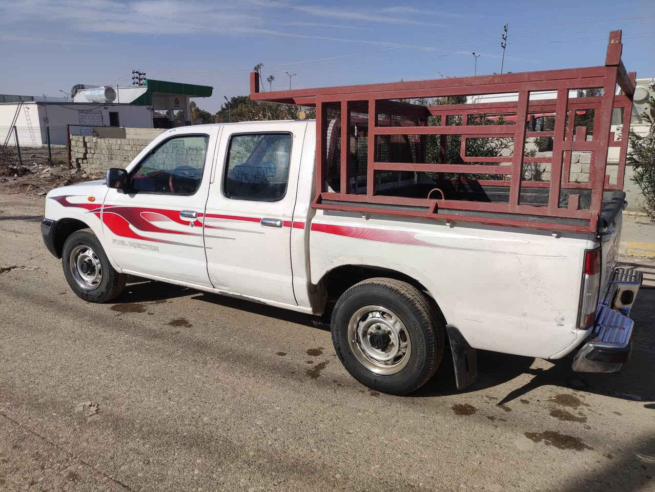 نیسان بۆفرۆشتن2006ناوسور جام عادی ڕەقەم سلێمانیە سەنەوی بەسەرچوە بەشەرتی تەحویل غرامە سەیارەکە دوپارچەو پەڵەیەکی بۆیاخە لابۆدیەکو دودەرگای بۆیاخە مەکینەی نەکراوەتەوە کەم ڕۆیشتوەچوارتایەی لۆکی لەسەرە سەیارەکە هین من نیە کابرا هین ماڵی خۆیەتی سەیارەی مەعرەز نیە سعری 110گڵا معامەلە لتەکیەیە ***********
