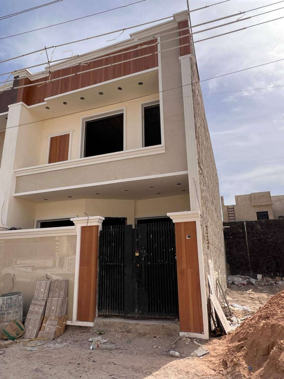 بسم الله ماشاءالله
🏠#دار_للبيع   100متر واجهيه 6،25متر نزال 16متر
  طابقين   بناء حديث وتصميم متكامل ✨️

يحتوي البيت. ع[3غرف نوم -استقبال -صحيات عدد 2- صالة- ومطبخ] البيت شغل درجة اولى 

⬅️مع الخدمات[ماي-كهرباء-تبليط]✨️

🔴ملاحضه البيت قيد الانشاء يتسلم مفتاح 🔑

⬅️نوع العقار  طابو زراعي سند 25 اقرار محكمه 

⬅️العنوان #بغداد_الدوره_البوعيثه   
       مجمع السلطان الاول 
🔴للاستفسار  خاص او الاتصال ع  الرقم 
☎️***********
☎️***********
☎️***********
