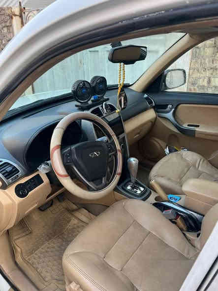 السلام عليكم شيري تيكو موديل 2012 للبيع 
رقم جديد
هزة جديدة
مواصفات معروفة كير كهربائي 
كهربائيات وصدر ومكينة فول
تبريد ثلج
بيها صبغ حزام
السعر 50 وبي مجال بسيط 
‏***********
