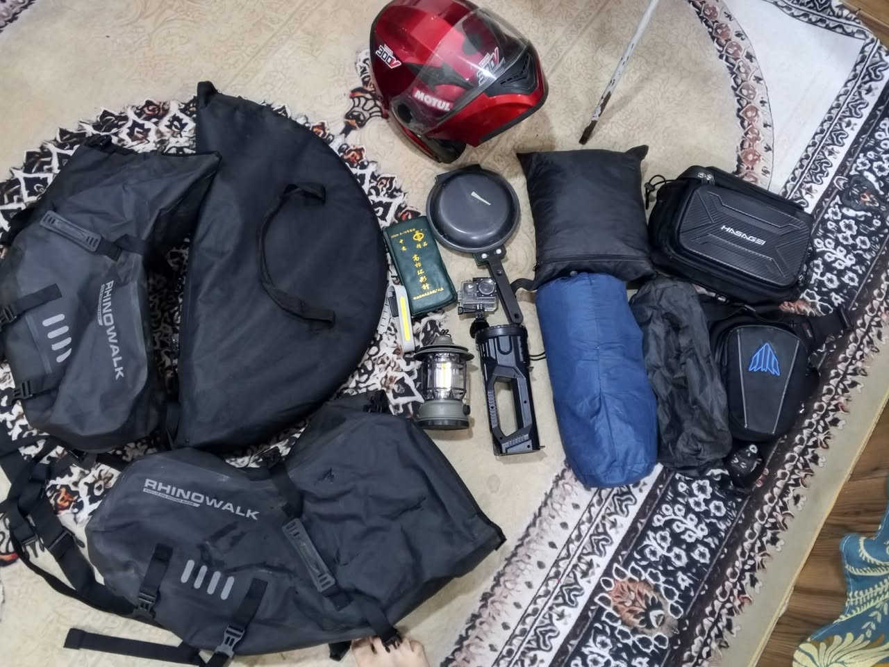 سلام عليكم شباب غراض تخيم +دراجات السعار ول تفاصيل داخل الصور 

***********
