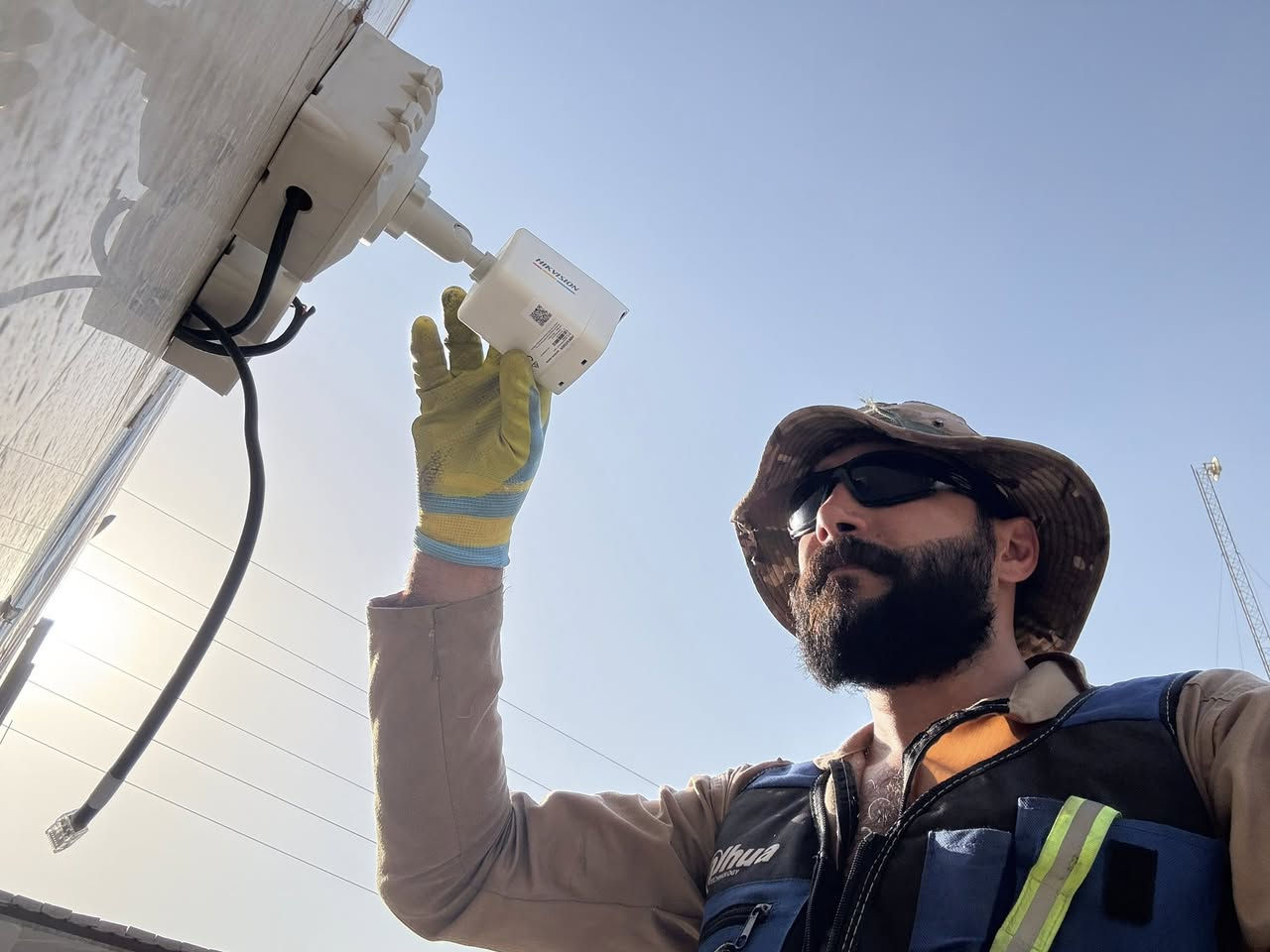 🧿(#رحم_الله_امرأ_عمل_عملا_صالحا_فأتقنه)🧿
الحمدلله تم تأمين محطة وقود⛽️ في بغداد الحسينية (41)#كامرة
من ماركة #هيك_فجن (8m)🌈Full C نظام ip أصلي ضمان(س2) ‏سنتان                     
حصرياً ب أدارة🧑‍💻 #مهندس_طه***********📞🚗👷‍♂️
جديد وحصريآ ليس الوحيدين ولكننا الأفضل
يتوفر لدينا جميع أنواع السستم و التجميع 💯
‏Dahua ☑️
‏Hik vision ☑️
☑️ASWAR
وأسعار مغرية جدآ مع #مهندس_طه🥇👷‍♂️
عرض خاص🎁مع كل سستم ماوس لاسلكي مع كبل hd مع يو بي اس مجاني مع عمل احترافي 💯
نصب وتأسيس وتسليك جميع انواع الكيبلات
استاندات بوكسات وبعمل احترافي 1/1👍
يوجد أيضًا توصيل مجاني داخل بغداد وجميع المحافظات 🚕(#واتس_اب_فيس_بك***********☎️
‼️علماً ليس لدينا رقم اخر‼️
