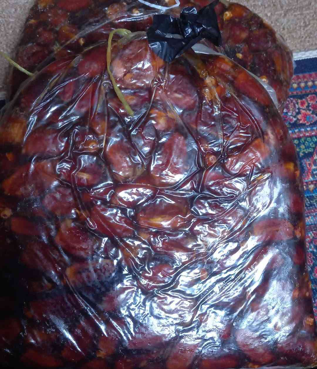 تمر شويثي درجه اولى الكيلو ب٢ ***********
