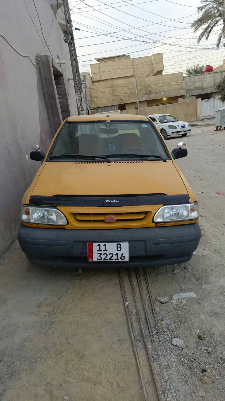 السلام عليكم سايبه رقم 2011 دشبول نفخ بغداد انكليزي هزه جديده سياره جاهزه  مصفره هيه غرامات كيرو مكينه حداديه وتخم تاير وكهربائيات الكل شغال مكان كربلاء شهداء الموظفين السعر 26 الهاتف***********
