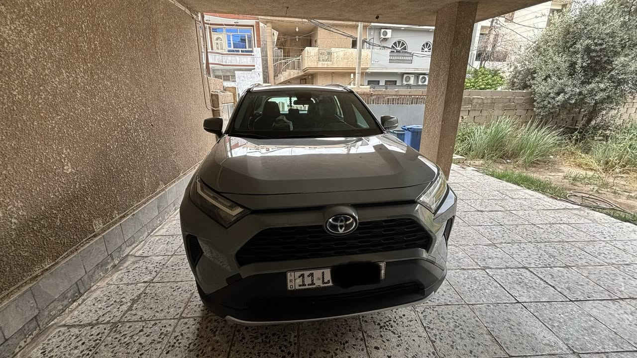 سيارة تويوتا راف فور RAV4 موديل 2023 XLE
Toyota Rav4 XLE  2023
هايبرد   لون سمنتي وارد أمريكي 
شاشة لمس كار بلي 
تشغيل بصمة +بصمة ابواب 
صندوق كهرباء 
فتحه  سقف 
كشنات مخمل (كابوي)
رادار امامي +رادار جانبي + رادار خلفي + نقطة عمياء 
كشن السايق كهرباء 
مانع انزلاق 
مانع تصادم 
تحذير الخروج عن الطريق 
قيادة ذاتية 
كروز سرعة 
فور ويل 
حساس اطارات عدد اربعة
 حادث السيارة امامي 
بدون ايرباك 
أرضيات والصندوق كلها قالب واحد حوضي 
ماشية 19250 كيلو متر
العنوان / بغداد 
السعر/ 255$ 
رقم الهاتف /***********
