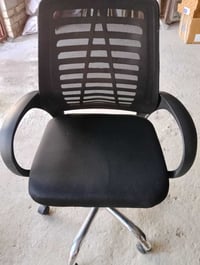 كرسي • ما مستخدم