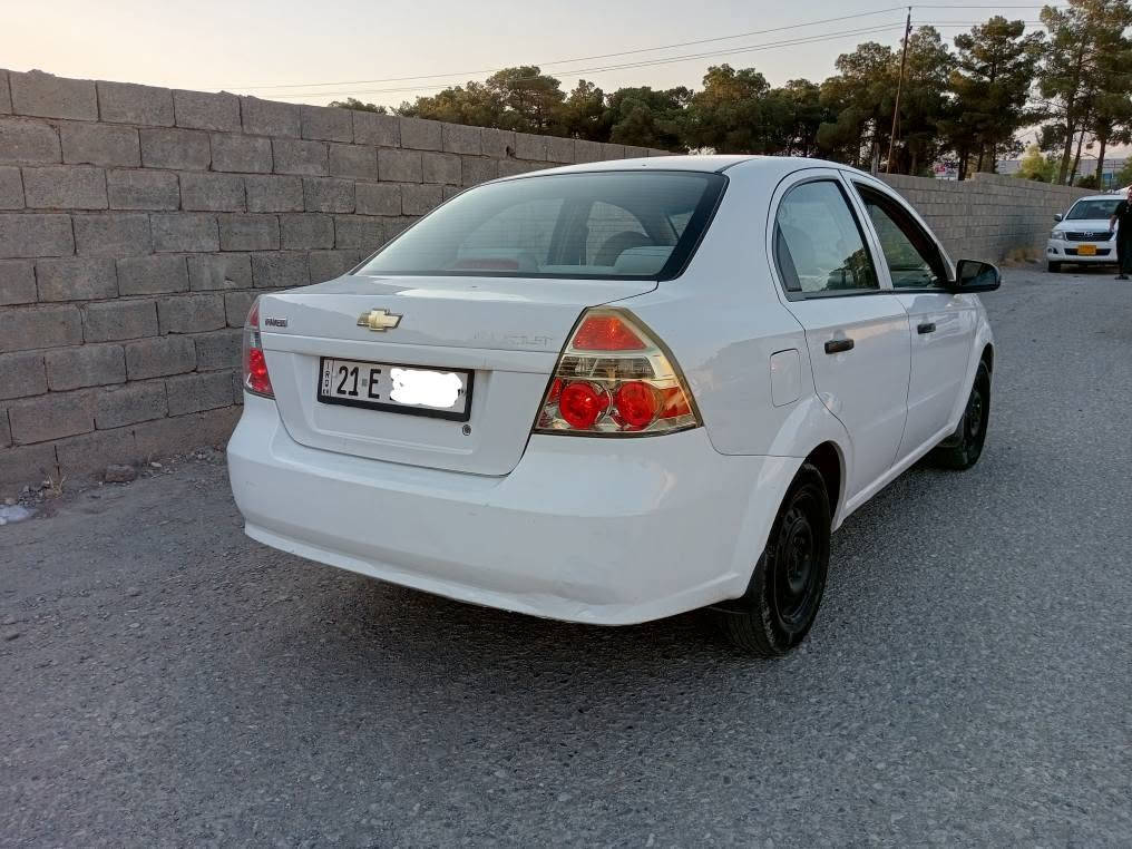 🚗 شۆفرلێت ئەڤیۆ (Chevrolet Aveo) مۆدێل ٢٠١١ بۆ فرۆشتن 🚗

​سەیارەیەکی زۆر جوان، خاوێن و بێ نوقسانی، ئامادەیە بۆ لێخوڕین و هیچ مەسرەفێکی تێدا نییە.

​ڕەنگ: سپی

​مەکینە: مەکینە گەورە (16)

​ناوەوە: زەرد (کریم) و زۆر خاوێن

​سیستەم: قفڵ مەرکەزی (Central Lock)

​گێڕ و مەکینە: بەشەرت و بێ کێشە

​تەبرید: بەشەرت

بێ تەقە و ڕەقە، زۆر توندوتۆڵە

​بۆیاخ: تەنها یەک پارچە بۆیاخی هەیە
​
تەواوی سێرڤسەکانی بە شێوازی کامل بۆ کراوە و بێ نوقسانییە.
​📍 شوێن و پەیوەندی:

​ناونیشان: سلێمانی

​ژمارەی مۆبایل بۆ پەیوەندی: 📞 *********** السليمانية, العراق
