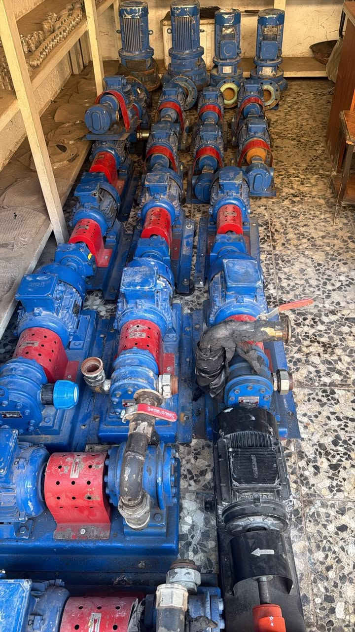 للبيع مضخات دشالي حرارية تشتغل مواد ثقيلة مثل الزفت الأسود والنفط الاسود والزيوت وغيرها صنع تركي من 2 حصان ألى 4 حصان عدد 18 السن مال المضخة انج ونص  ***********
