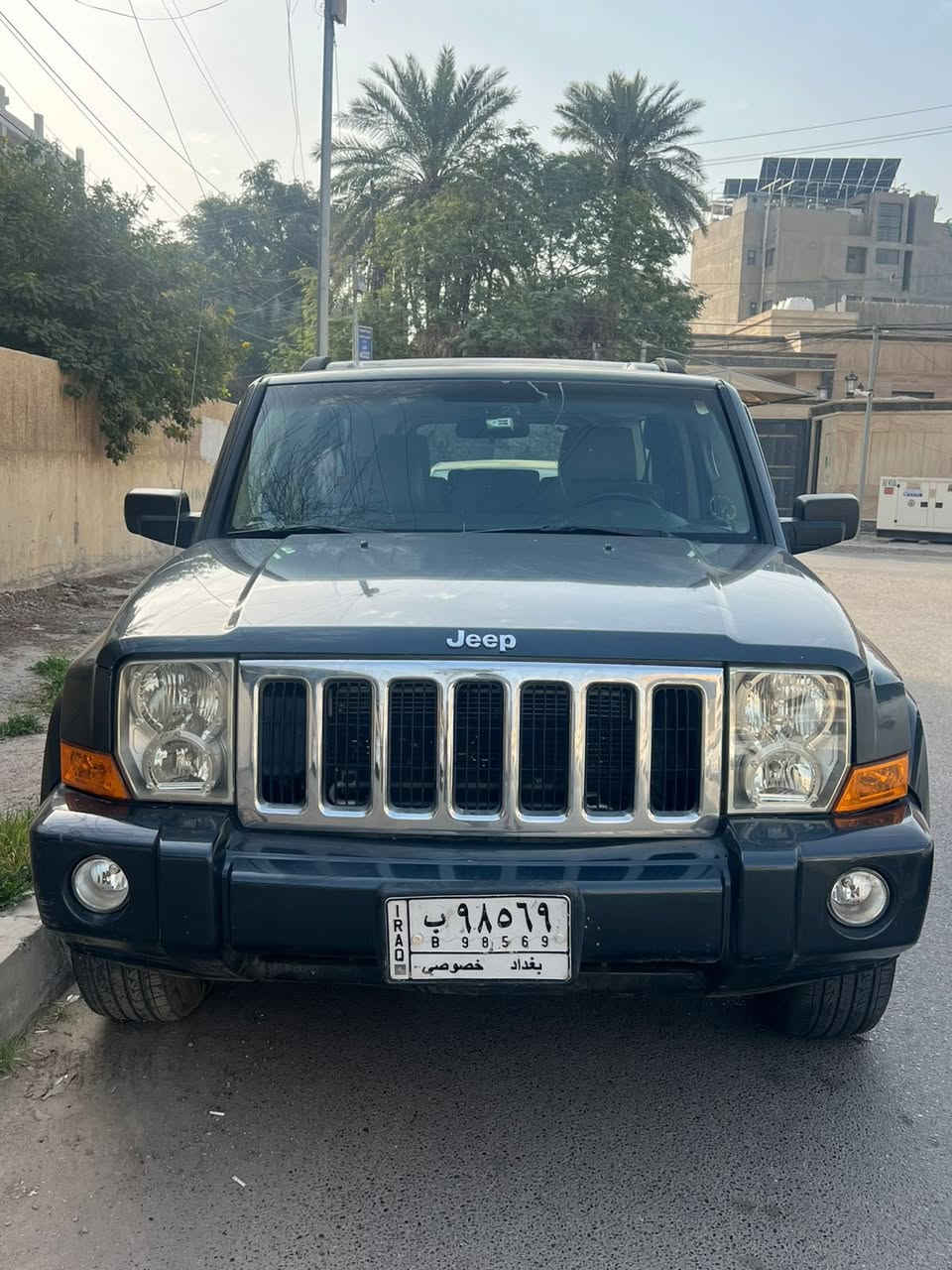 مكلف بالنشر التفاصيل داخل الصور
