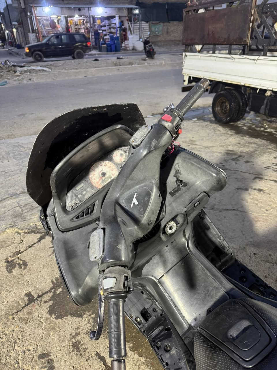 سلام عليكم TMAX2007
مكفوله من بخار تنقيص صوت 

دراجه يردله ترتيب حلوه نصبتها

ادامه جديده تايرات جدد

السعر 1400 وبيها مجال 

بس شراي يراسل👍

مكان:الحسينيه 
رقم : ***********
