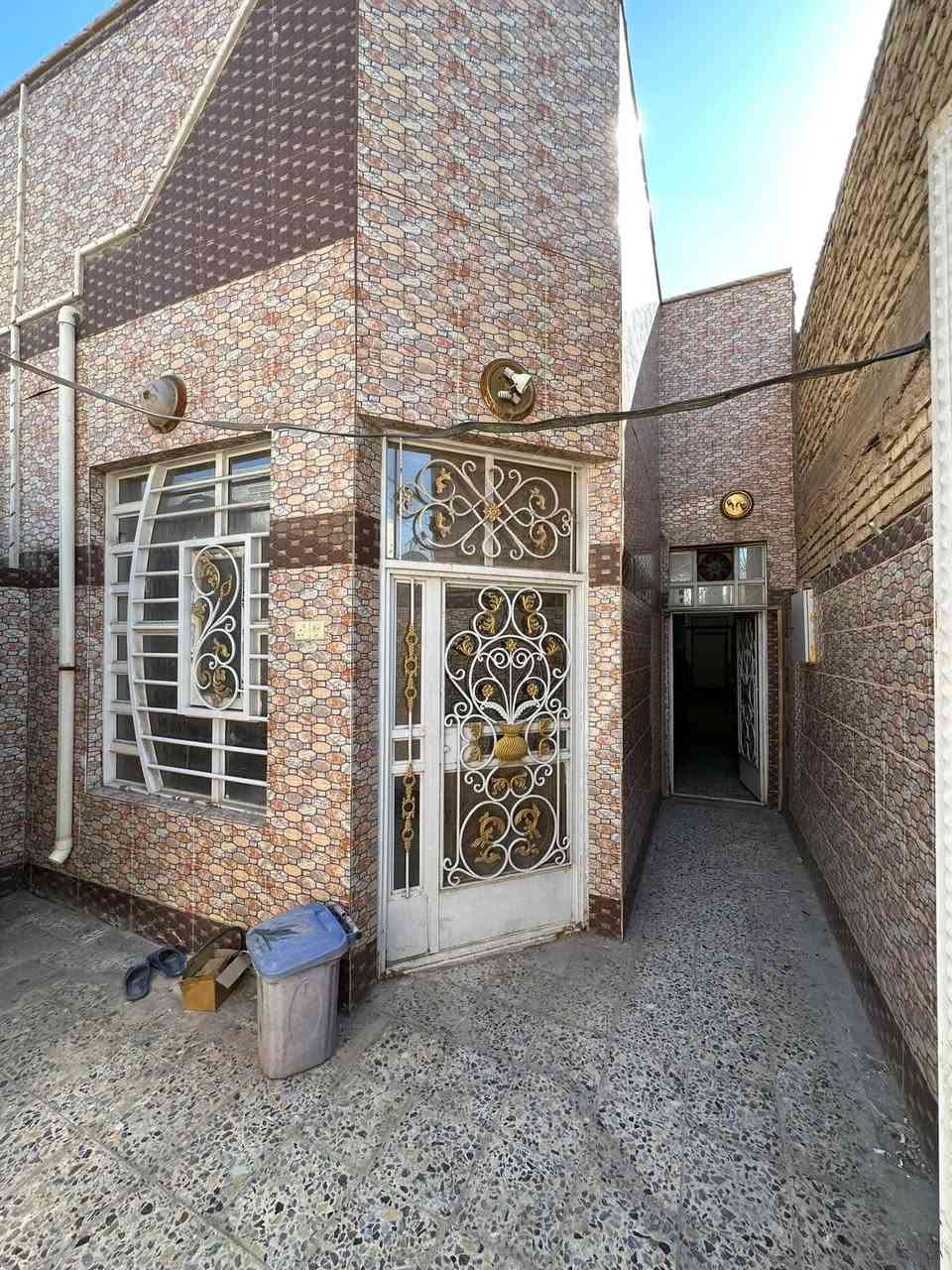 دار للبيع في حي السلام

🔸 المساحة: 100 م²
🔸 الواجهة: 5 م
🔸 النزال: 20 م
🔸 عرض الشارع: 10 م
📍 الموقع: خلف المركز الصحي

🏠 طابق واحد (صب مسلح)
🛏️ غرفة نوم
🛋️ صالة
🍽️ مطبخ
🏡 استقبال
🚻 صحيات داخلية وخارجية
للاستفسار اكثر الاتصال على الارقام التالية 

***********

***********

***********

او زيارة مكتبنا 

الواقع في حي السلام المطل على شارع 60 الجديد ،
او مقابل مدينة العاب السلام .
