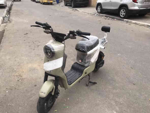 السلام عليكم
دراجه R9 للبيع
مكفوله لون حشداوي
من محمد الوكيل جديده بطاريات جدد مشتريها 27/10 تجي للبيت وانطيك الوصل مالتها
سعرها 400 
مكانها حي الجامعه شارع مستشفى الطفل
***********
