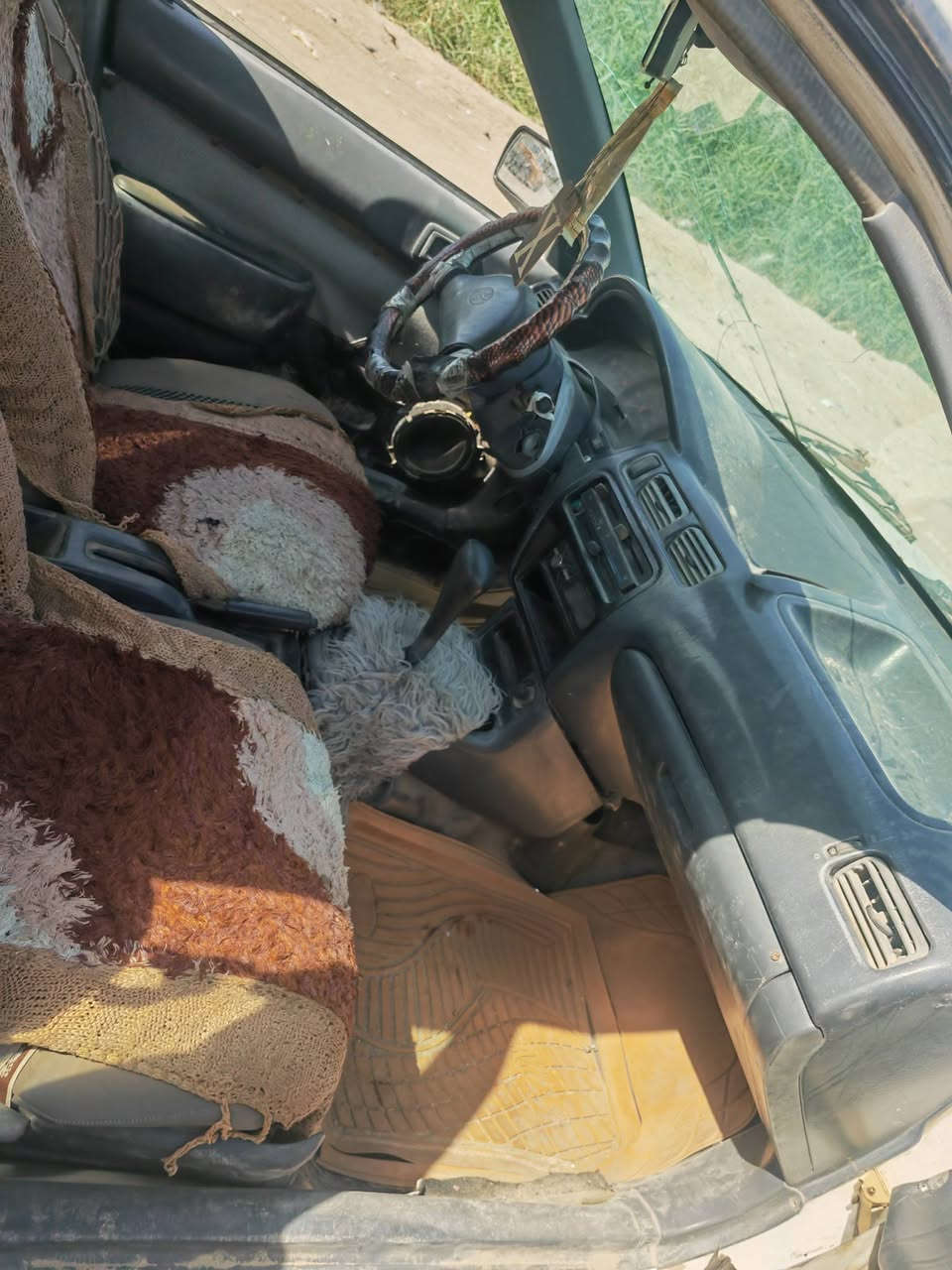 السلام عليكم للبيع تويوتا كورله موديل 96 سياره جاهزه كير اوتماتيك رقم بابل مكانه بل نجف شارع المطار السعر 19 الشراي يتصل *********** / ***********
