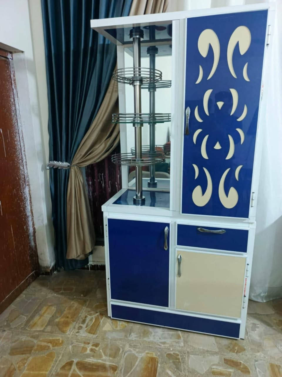 غراض مستخدمه للبيع مكاني بغداد التراث الكاونتر ب175والطبلات15والغساله ب50والمرجوحه ب50والاغراض كله شغاله ونضيفه ***********
