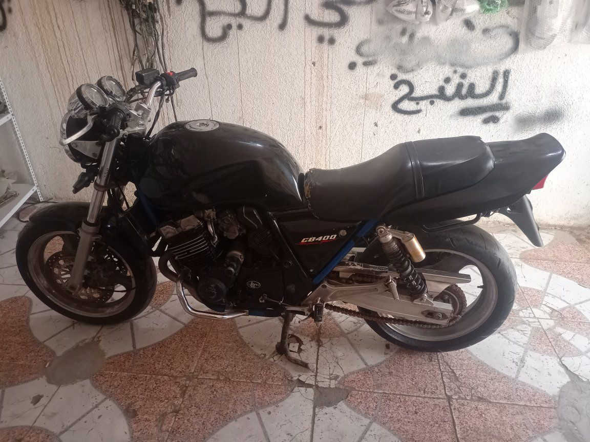 السلام عليكم شباب دراجه سبي فور مفتوحه كرنك يم سيد علي شغل دراجه اوله للبيع السعر ١٢٠٠مليون اوميتين مكاني ناصريه مركز ***********رمش وانه اخابرك بس لاتراسل
