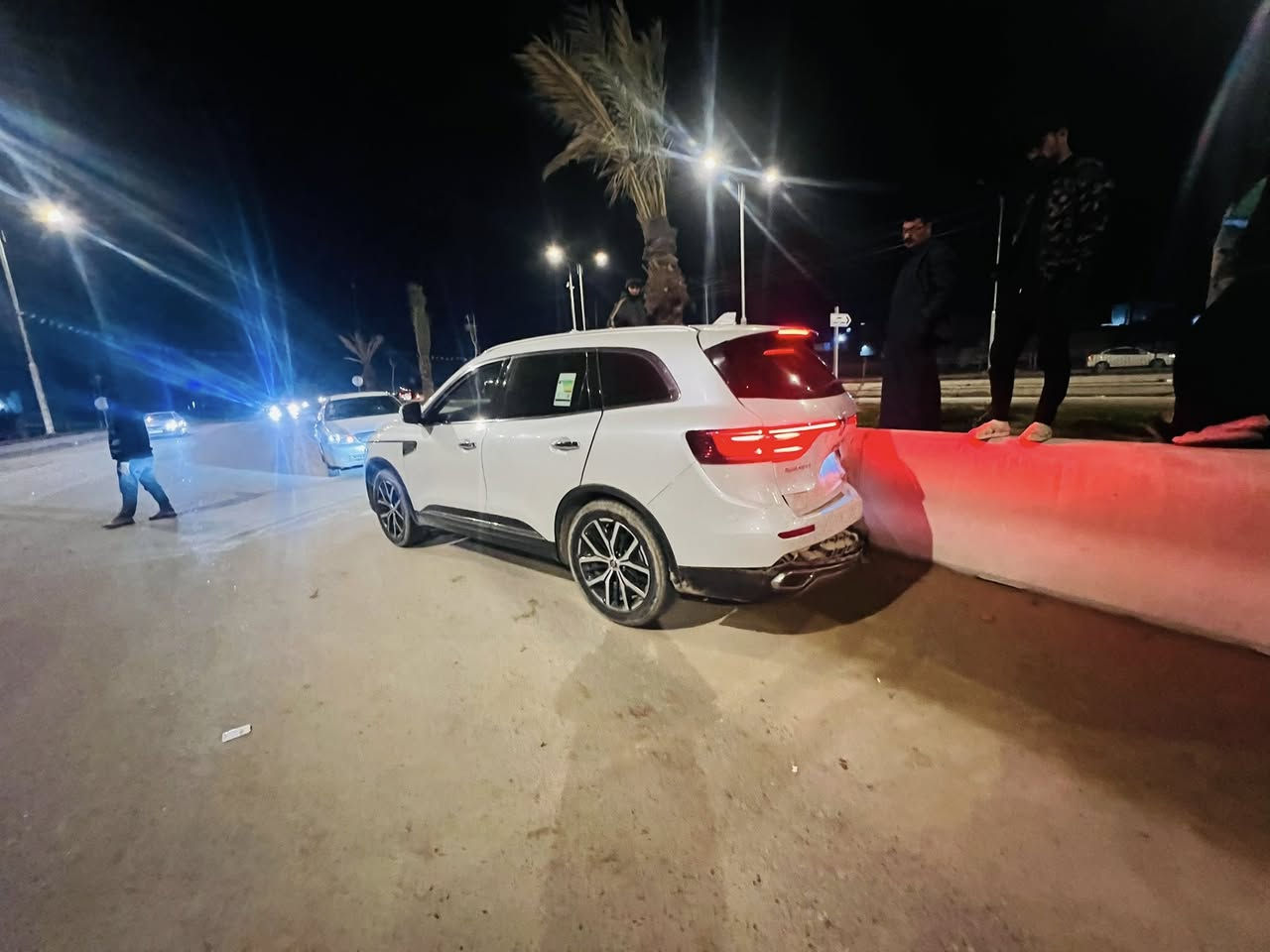 للبيع 🚘
رينو كوليوس موديل 2023
واحد على واحد على ضربتها موضحه بالصور 

المواصفات:
▫️ بانوراما
▫️ تشغيل عن بُعد
▫️ اصطفاف ذاتي
▫️ 3 أنظمة قيادة
▫️ مقاعد جلد كهرباء
▫️ مواصفات كاملة

📍 رقم نجف دولي (حُرّة)
🔁 مداور ثاني يوم

للاستفسار خاص
***********
