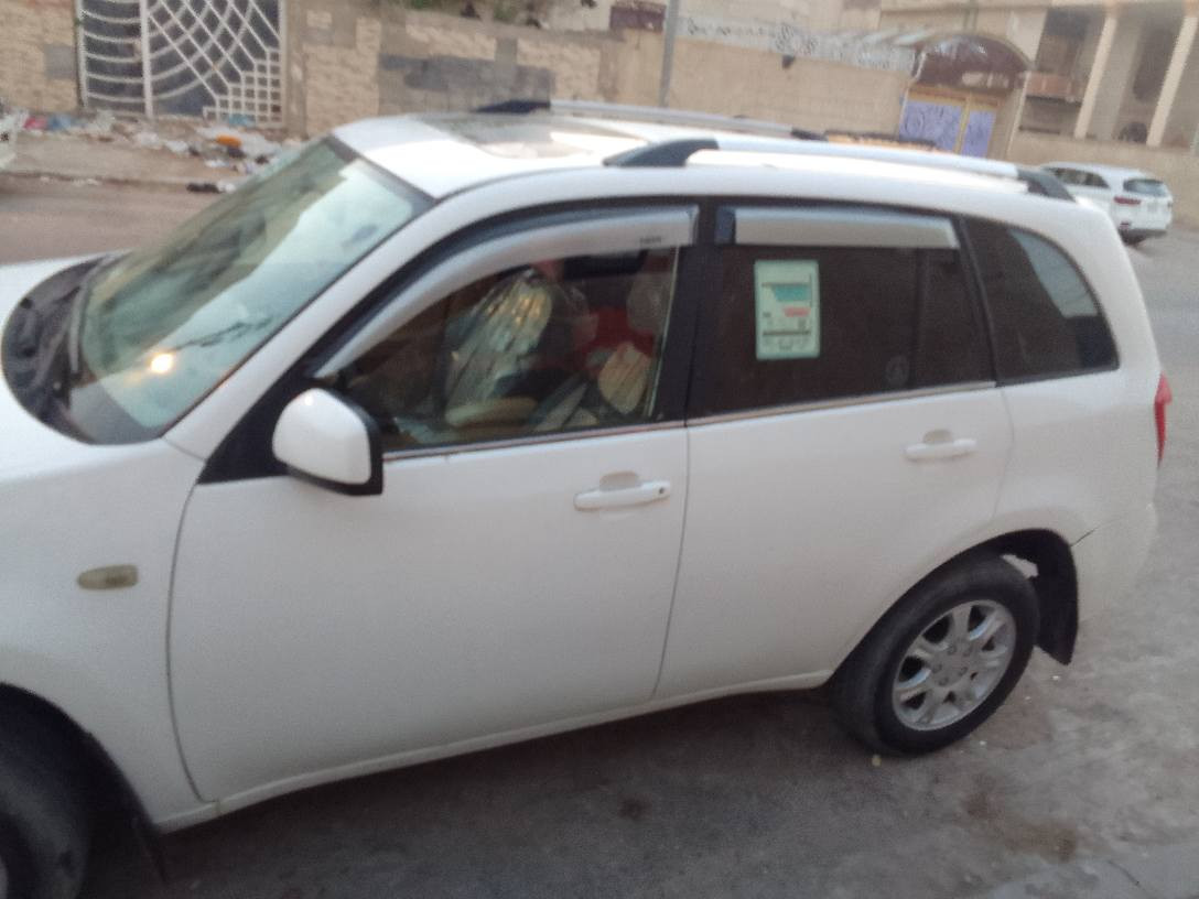 سيارة تيكو ٢٠١٣ للبيع او مراوس حسب قناعة نظافة ٧٥% كير ومحرك وتبريد  شوفة العين تجي وشوف بالعينك السعر ٥٠ وبيه مجال  السنويه منتهي ٢٠١٨ راعيه موجود يريد تحويل عليه غرمات ٥١٠  انه اتحملن عنوان البصرة الاصمعي الجديد *********** البصرة, العراق
