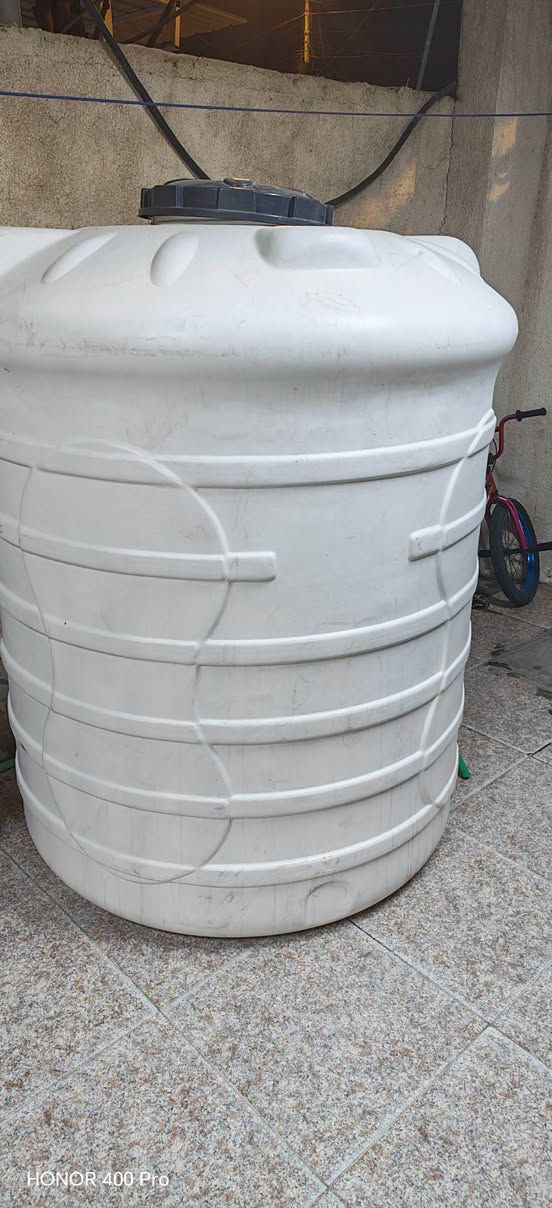 السلام عليكم
تانكي طن ونص نظيف كلش العنوان بصره حي الاصدقاء السعر 160وبيه مجال رقم تلفون*********** البصرة, العراق
