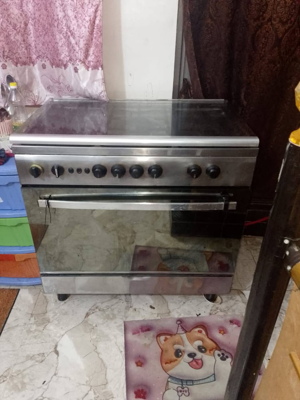 بلازمه حجم ٣٢ بدون نت نضافه فول السعر ٦٠ الف قفل
طباخ نضيف وشغال كله السعر ١٢٠ الف
***********
