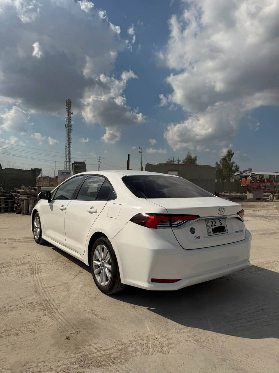 Crolla 2025 HEV  صینی شکل خەلیجی 
سەیارەکە بێ لێدرانە بێ سبوغە 
٨ ئێرباگە 
١٦ هەزار کم رۆشتووە
سحری١٦١ وەرەقە و  مەجالێ کەم
*********** أربيل, العراق
