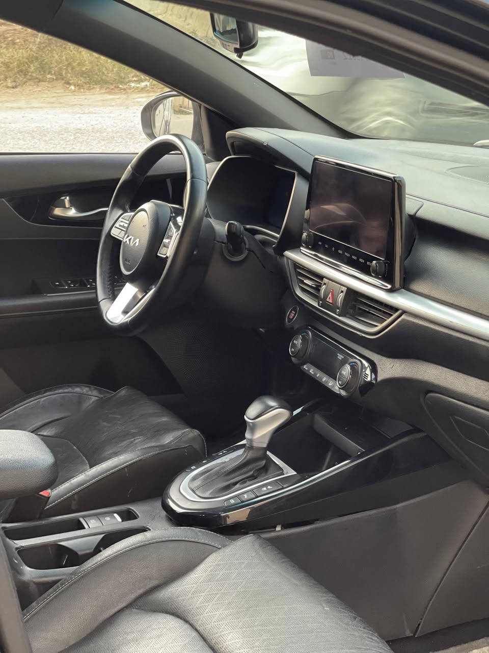 السلام عليكم
كيا فورتي 2024 

 فحص مؤقت (تترقم جميع المحافظات)

ضرر (جاملغ امامي +بنيد )بدون دواخل

محرك (1600) مامفتوح 

كير..

محرك..

تبريد..

تدفئة كشنات ..رادار ..خزن ..فول مواصفات ماعدى الفتحة ..

السيارة ماناقصها برغي 

مكان السيارة (بابل_المحاويل)

السعر 110وبيها مجال 

للاستفسار الاتصال 

‏‭0789 388 6774‬
