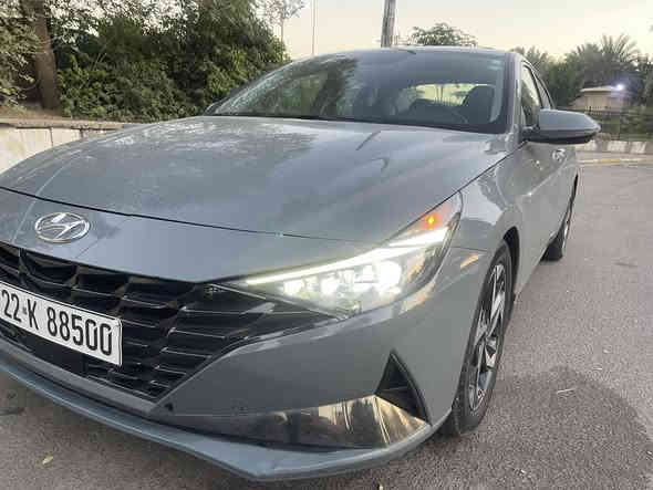 السلام عليكم 
🚗النترا 2022 سياره فول لمتد واحد على واحد يعني معروف مواصفاته سياره جديده بدون صبغ عدا جوه الرقم الخلفي مصلح قبق جنطه راجع نفسيته
🚗 بدون صبغ 
🚗بدون ايربالك 
🚗بدون دواخل
سياره شرط تحويل بصمه 
محرك 2000 دوش 
سياره جديده 
لون السياره إسمنتي 
ماشيه 55
المكان بغداد الشالجيه 
🔴السعر = 168
🔴رقم أربيل
🔴رقم الهاتف 
***********
