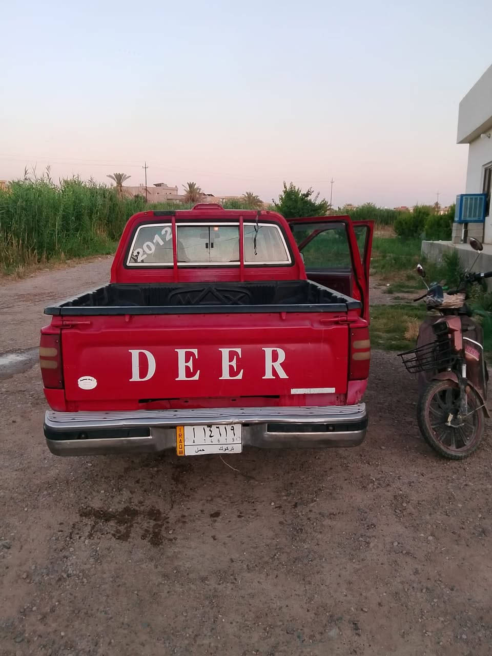 للبيع سوبر دير موديل ٢٠١٣ رقم كركوك كير ومحرك شرط تبريد شغال سياره جاهزه مابيها نقص سعر ٧٠ مكان السياره العلم ***********
