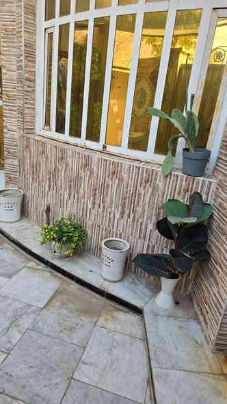 للبيع طابقين مساحه 117م ركن على ساحه موقع ومنطقة حلوه وكلشي قريب مدارس أسواق الحي العسكري قرب بارتي مول سعره 225وقابل للتفاوض إلا تصال على *********** اومراجعه مكتب النيل الحي العسكري قرب روضه عبدالله الرضيع
