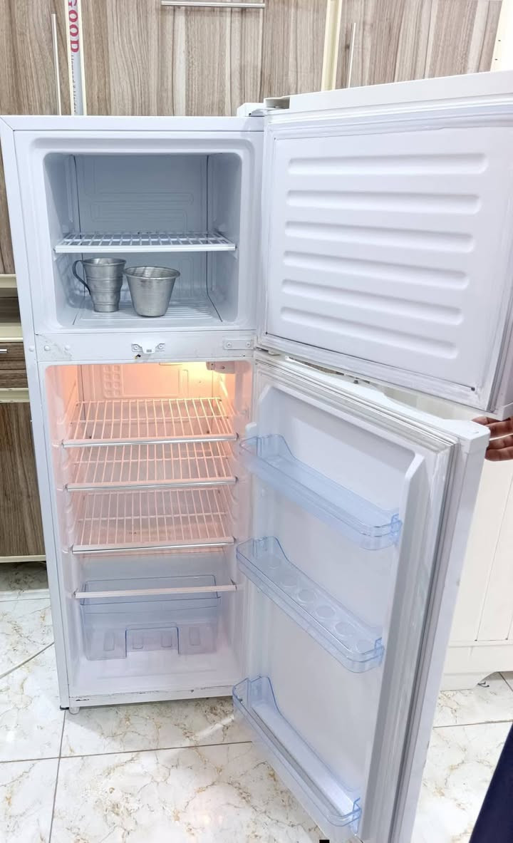 السلام عليكم
يالله اللهم صلي على محمد وآل محمد 
طباخات للبيع :
_طباخ تركي اكسبريس أربع عيون نضافه بمعنى الكلمة 
_طباخ اربع عيون نضافه فول 
_طباخ كريازي نضافه فول وشرط الفحص
_طباخ عدد  (٣) فريش نضافه فول
_طباخ ستيل شركة نوال نضيف كلش 
 وصورة تشهد كدامكم هيه تحجي نضافه

_غسالات باله للبيع
_غسالات اطفال توشيبا بلكارتون 
ثلاجات للبيع /
_كاونتر تزكام تلاث قطع مترين نضافه فول بمعنى الكلمة 
_ثلاجه شركه ديكو(٦)قدم 
_مجمده  وسط بلاد على وضع الشركه 
_ ثلاجه جنرال الكتريك (٢٠) قدم 
_ثلاجه جبسن(١٨) قدم نضيفات كلش
_ثلاجه (٦)قدم استخدام قليل كلش  
_ ثلاجه نوال (٩)قدم نضافه بمعنى الكلمة
_بلازمه جوسونيك باب اول حجم (٣٢)
 _للاستفسار /مراسله خاص او اتصال على الرقم
الرقم/***********
