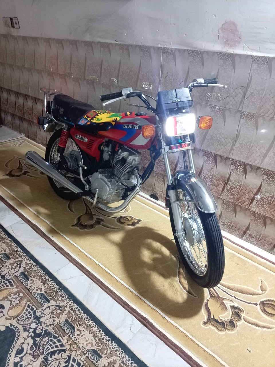 سلام عليكم دراجة نامة موديل 26 الدراجة طالعة معرض صارلهة شهر الدراجة نضيفة بشكل مال واحد جناي تجي تكلب وتشوف الدراجة مابيهة نقص برغي والدراجة برغي مامفتوح بلمحرك الدراجة مكفولة كفالة عامة مكاني كربلاء كنطرت السلام رقمي ***********
