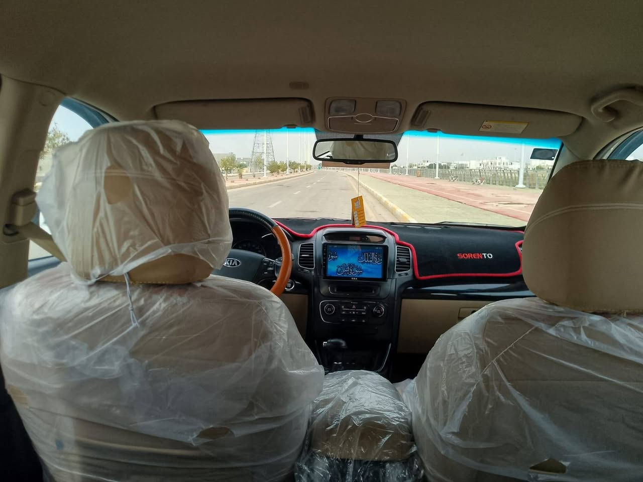 بسم الله الرحمن الرحيم 
اخوان رجاءً اللي مايشتري لايعلق يرحم والديكم
مال المسلم ومستعجل على بيعها محتاج تحياتي للجميع

للبيع سورنتو اومراوس باقلمنها
 خليجي رقم انبار الدولي تحويل مباشر بأسمي شخصياً هزه وارقام جديده سنويه لل28

موديل 2014
محرك 6 سلندر حجم3.5.
شاشه كيلومتر دجتل الكتروني. 
3 قطع تبريد الخلفي منفصل. 
تبريد بيانو شاشه. 
7راكب. 
لد ابواب. 
بصمه تشغيل. 
بصمه أبواب. 
انارة ترحيب عند الاقتراب. 
ترحيب داخل السياره
يدات نيكل. 
ويل كروم حجم ١٩ تخم تاير جديد. 
لايت زنون. 
أشاره بالمرايه
مرايه شفط.  
جام اوتو
اناره داخليه LED
كروست مثبت سرعه
تحكمات ستيرن اربع جهات.
كير عادي+اوتوماتيك 
سايد بريك بالقدم. 
بردات خلفيه بلاديه. 
نظام ecoاقتصادي
داخل لونين
شاشه تاب
كامره وحساسات. 
باتري جديد
فراش دواخل كله جديد
ـــــــــــــــــــــــــــــــــــــــــــــــــــــــــــــــــــــــــــــ
سياره ترايها زيرو بيها شلعه تشك الكاع
السياره مال بيت قليل اطلع بيها عندي ثانيه مال شغل
مكفوله كفاله عامه من الصبغ والتبديل عدا اقل شبر براس البنيد وياها (سونار عدد 2).
 المحرك مبدل كازكيت فقط قديم

السعر178 وبيها مجال قليل

المكان الرمادي شارع 17
 ***********
