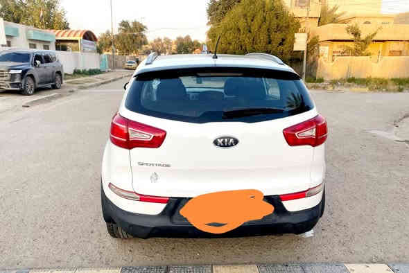 سبورتج ٢٠١٢ رقم بغداد السيارة فول خليجي محرك ٢٠٠٠ دوش مكفوله من كلشي اي نقص مابيهه صدر جديد
بصمه تشغيل وبصمه ابواب اشارة بالمريء حساسات كامرة خلفيه بانوراما بصمات عدد ٢ تدفئة وتبريد والسيارة بدون اي حادث بس بارد بسيط كما موضح بالسونار 
السعر ١٦٠ وبيهه مجال بسيط ***********
السيارة باسمي ثاني يوم تحويل مكاني بغداد
