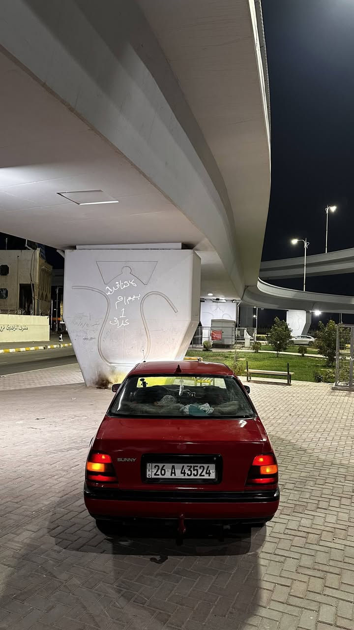 السلام عليكم
نيسان سني 1991 كير ومكينة خير من الله صبغ عام جمالية يحتاجلها بوليش فقط رقم انكليزي سنوية باسمي ثاني يوم تحويل ترايك وين ميعجبك سعر 31 وبي مجال حك الجيه 

***********
