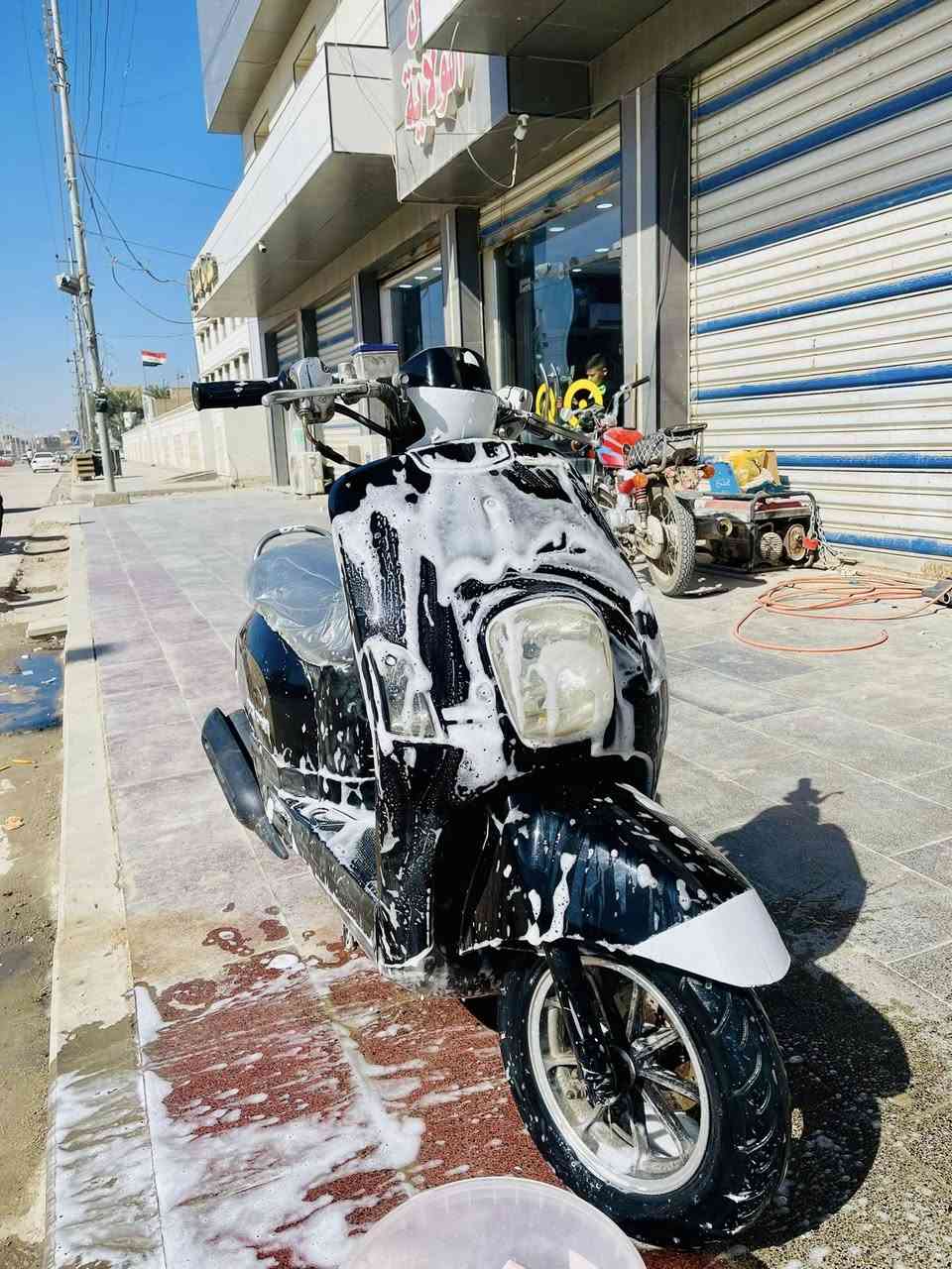 السلام عليكم دراجه بوليسي مفتوحه بس ولفات مكان سوق الشيوخ ***********
