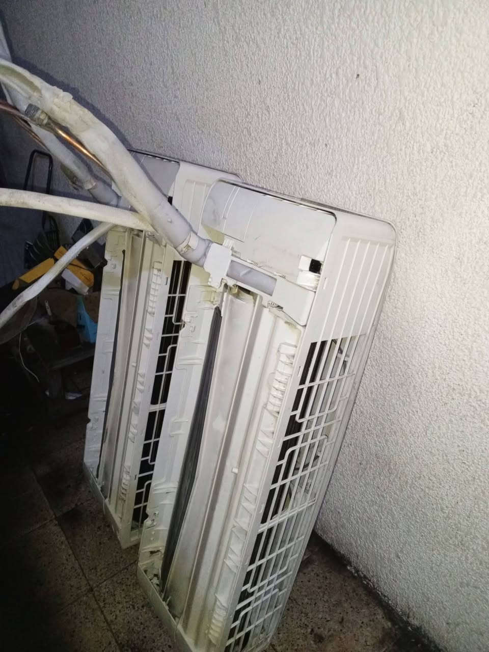 نصب وصيانه السبالت***********
/نصب سبالت  /صيانه/شحن غاز/تبديل عاكس/ تبديل كمبريسر/ تنضيف القطع الداخليه والخارجيه بمحاليل خاصه/
-اسعار النصب والتنضيف باسعار مناسبه 
-سرعه وامانه في نصب السبالت 
-عمل موقعي
-ضمان عملنا موسم واكثر 
ورشه متنقله في ميسان 
يتوفر وتساب الاتصال المباشر ***********
