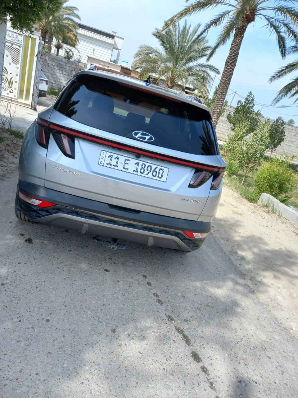 السلام وعليكم سياره توسان هايبرد 2022.بيع او مراوس فول مواصفات 1/1 صور الحادث و السونار بلمنشور السعر 215 وبيها مجال ***********
المواصفات 
1 بصمه تشغيل وبصمه ابواب 
2 توقف ذاتي 
3 كامرات 360 وكامرات ويا الاشاره
4 رادارات امامي وخلفي وجانبي 
5 كشن السائق ميموري 
6 كشن كهربائيّ 
7 صندوك كهربائيّ 
8 اشاير بلمري 
9 ثلاث وضعيات قياده 
10 بنوراما فتحتين 
11 كير ماوس 
12 نظام منحدرات  
13 هيترات بلكشن 
14 ويل كب كروم 
15 لايت لد لد نهاري 
16 تشغيل عن بعد 
17 تتحرك للامام وللخلف بلبصمه 
18 قطعتين تبريد 
19 شاشه دجتل 
20 سستم سماعات 
21 كشافات 
22 بكلايت لد
