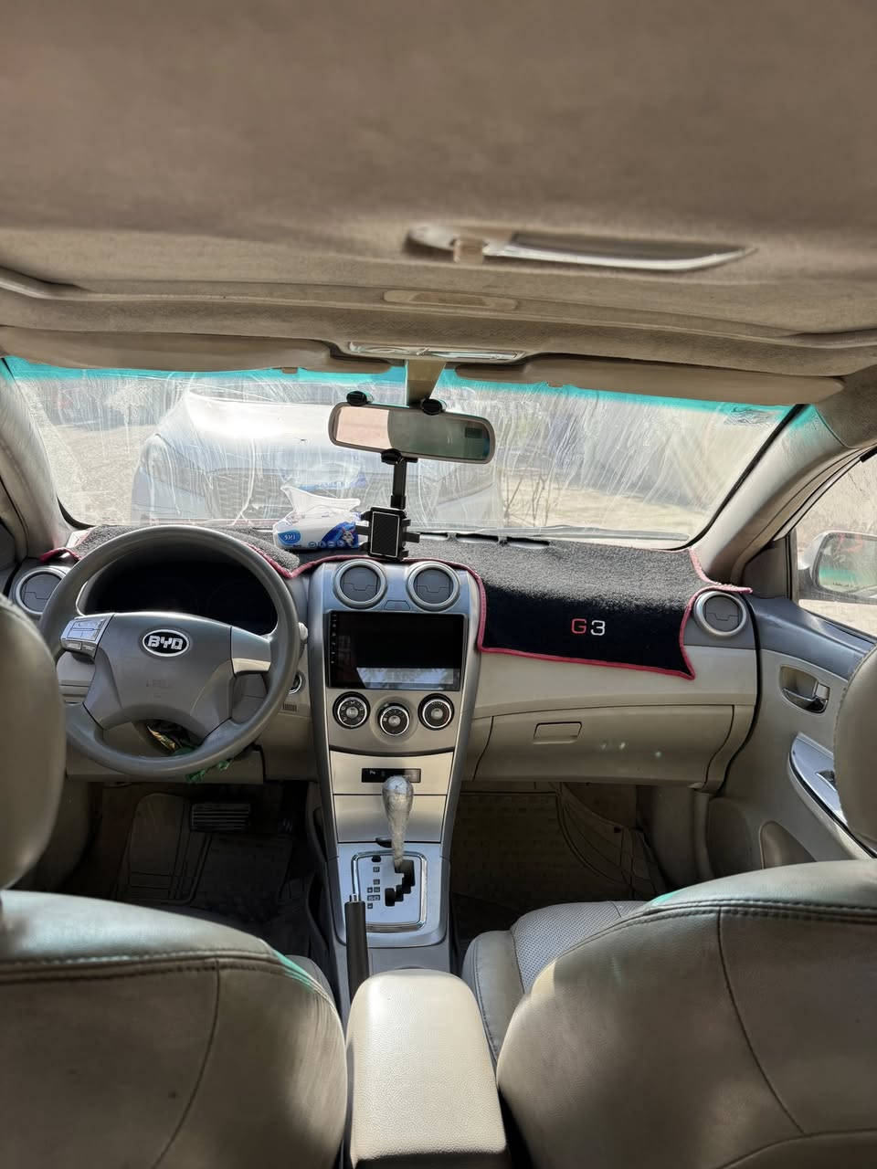 سلام عليكم  BYD 2016 G3 للبيع عليه غرمات ومكينه كايمه السياره بصمه المكان البلديات بشارع جامع سيد صلاح المكصوصي السعر 45$ وبيهه مجال الاستفسار اتصال على الرقم وبي واتساب 
***********
