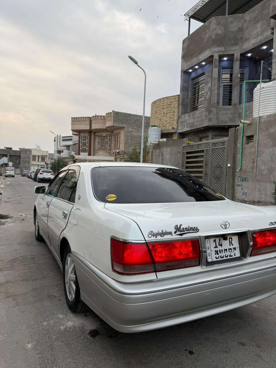 السلام عليكم ملكه جنون موديل 2000 رقم بصره دولي شرط المداور ثاني يوم مكفول من الكص والضربه َ(نقل جثه نقل جثه  فقط)والباقي كفاله عامه 
 تحوير نجف    100% 100 /4 دكم.   اصل كرستال اربع كشنات كهرباء برده خلفيه مري شفط شاشه مكينه وكير ديفور كبير بلكارتون حداديه كهربائيات تبريد تخم تاير ويل زيرو كله جديدأ   سياره جديده وماماشيه زيرو واحله من صور
مكاني بصره
سعر 112 اوبيه مجال(المو شراي لا يتصل رجاآ
رقم ***********
