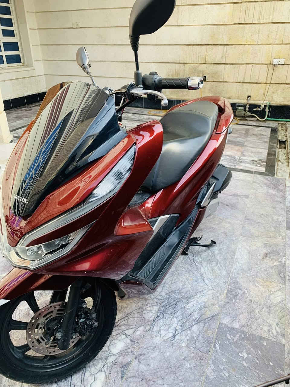 السلام عليكم للبيع pcx

الـجـيـل الـثـالـث 
كفاله عامةة 
كـوري بصمة وحدة 
ماشية 34
مكاني بغداد طالبية 
*********** اتصال 

وتساب ***********
